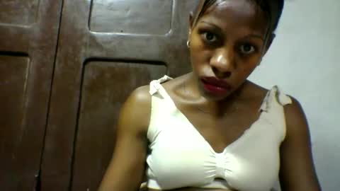 edwige770943 online show from May 2026 06:04:02 PM