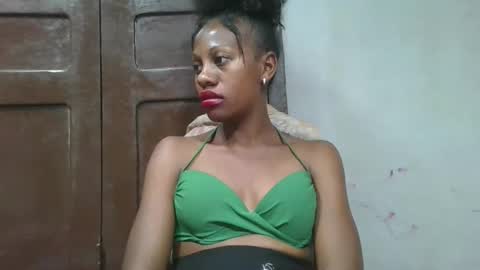 Snapshot of edwige770943 chatting on May 2026 08:11:01 AM edwige770943 online show from May 2026 08:11:01 AM