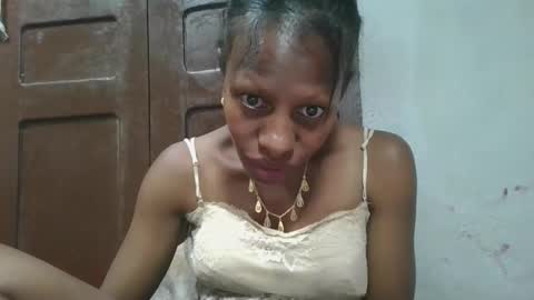 Snapshot of edwige770943 chatting on June 2026 08:11:01 PM edwige770943 online show from June 2026 08:11:01 PM