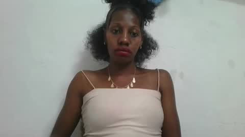 Snapshot of edwige770943 chatting on June 2026 01:37:01 PM edwige770943 online show from June 2026 01:37:01 PM