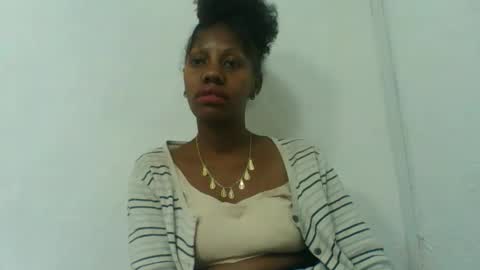 Snapshot of edwige770943 chatting on June 2026 04:51:02 PM edwige770943 online show from June 2026 04:51:02 PM