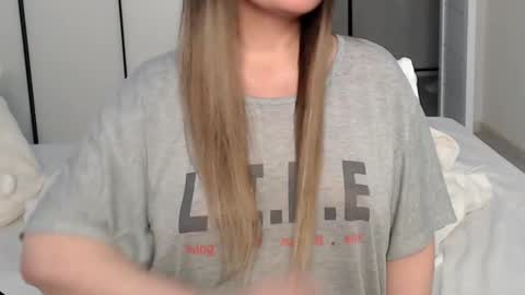 eelena4kiss online show from February 2025 12:03:02 PM