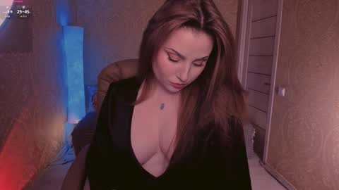 eesmaaarr online show from September 2025 11:54:01 PM