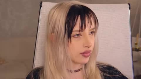 Snapshot of eevamarie chatting on June 2026 04:09:01 PM EVA NON NUDE online show from June 2026 04:09:01 PM