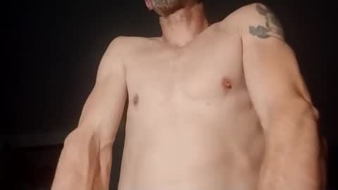 Snapshot of eezzsmoke chatting on February 2025 01:09:02 PM ezsmoke420 online show from February 2025 01:09:02 PM