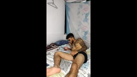 Snapshot of efectotrip chatting on April 2026 06:35:02 AM efectotrip online show from April 2026 06:35:02 AM