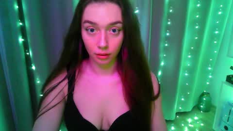 effie_balconii online show from February 2026 03:05:02 PM