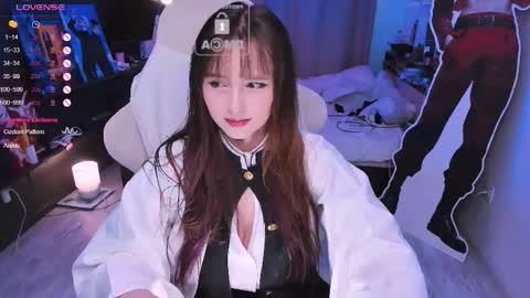 Effie online show from October 2025 12:13:02 PM