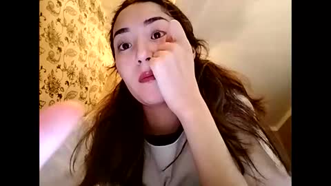 Snapshot of effy007 chatting on September 2025 01:11:01 PM Effy online show from September 2025 01:11:01 PM