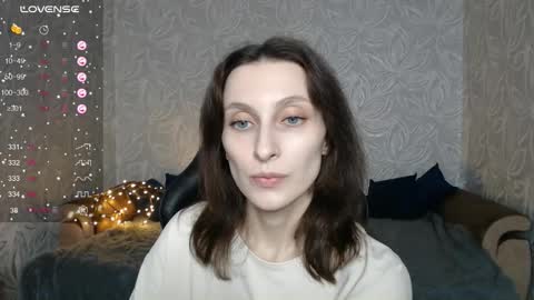 Anna online show from September 2025 05:14:01 PM