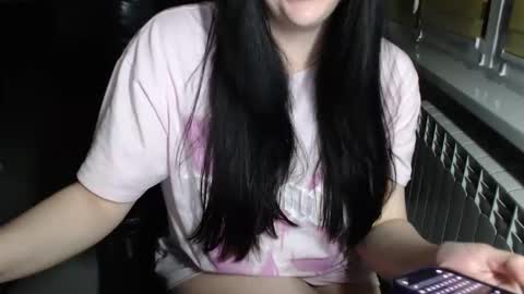 Effy online show from May 2026 07:44:02 PM