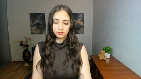 Effy Royse online show from May 2026 05:51:02 PM