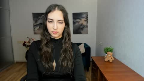 Effy Royse online show from May 2026 05:40:01 PM
