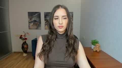 Effy Royse online show from June 2026 05:48:02 PM