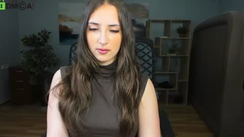Effy Royse online show from June 2026 06:43:01 PM