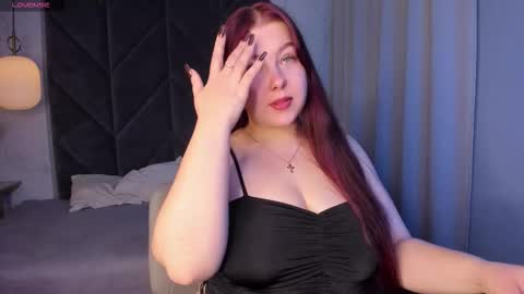 Snapshot of effyblush chatting on October 2025 02:01:02 PM Effy online show from October 2025 02:01:02 PM