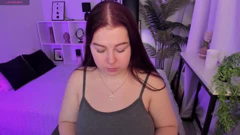 Snapshot of effyblush chatting on November 2025 01:22:01 PM Effy online show from November 2025 01:22:01 PM