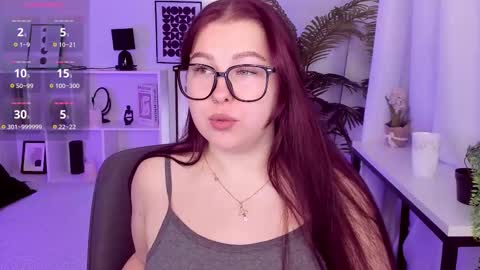 Snapshot of effyblush chatting on December 2025 01:53:01 PM Effy online show from December 2025 01:53:01 PM