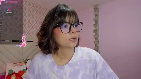  E F F Y  online show from December 2024 07:56:02 PM