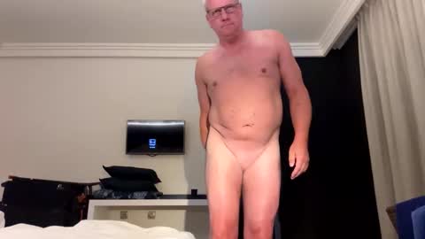 Snapshot of eichelhorn chatting on November 2025 01:39:02 AM eichelhorn online show from November 2025 01:39:02 AM