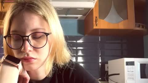 eileencrowday online show from May 2026 03:01:02 AM
