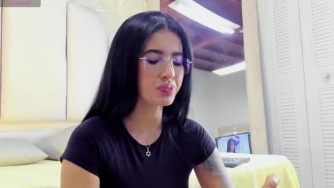 Snapshot of eileenestrada chatting on December 2024 02:57:02 PM Eileen from your heart online show from December 2024 02:57:02 PM