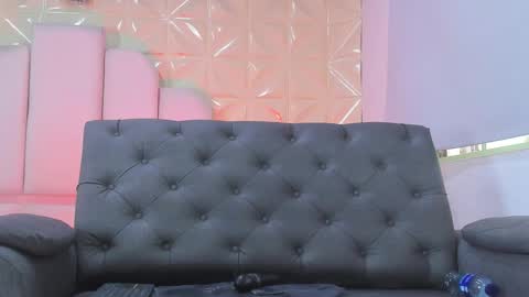 Snapshot of eileenestrada chatting on February 2025 05:40:02 PM Eileen from your heart online show from February 2025 05:40:02 PM