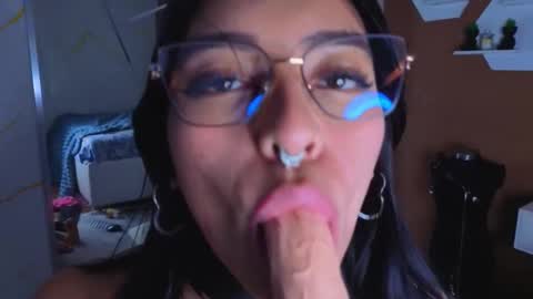 Snapshot of eimmyadams chatting on September 2025 11:52:01 PM EimmyAdams online show from September 2025 11:52:01 PM