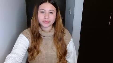 Snapshot of eimy_collin chatting on February 2025 04:42:02 AM EIMY MODEL INDEPENDENT online show from February 2025 04:42:02 AM