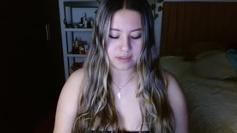 EIMY   MODEL INDEPENDENT online show from October 2025 05:17:02 AM