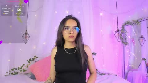 eimy_rosse18 online show from April 2026 01:06:02 PM
