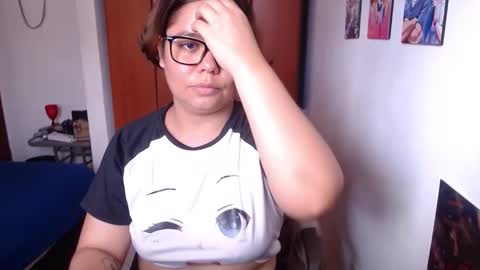 Snapshot of eimy_saenzz chatting on November 2025 06:29:02 PM eimy_saenzz online show from November 2025 06:29:02 PM