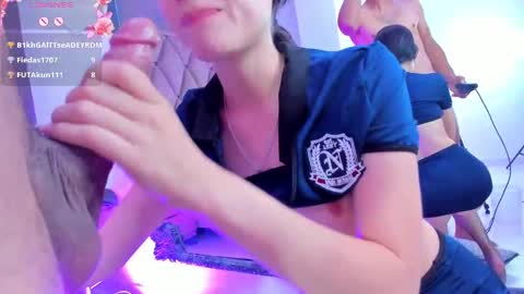 YG COUPLE online show from September 2025 09:14:02 PM