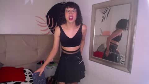 Eimyflorian online show from January 2025 02:32:02 PM