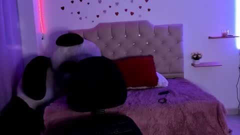 eimyy_rouse online show from March 2026 11:11:01 PM