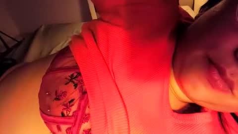 Snapshot of eireneninon chatting on November 2025 02:33:01 AM Eirene online show from November 2025 02:33:01 AM