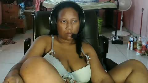 Eirondra Valeen online show from April 2026 12:52:02 PM