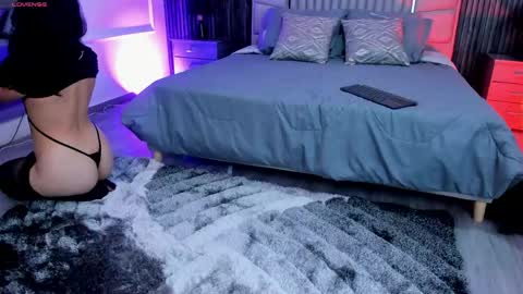Eiryn Raven online show from May 2026 08:03:02 PM