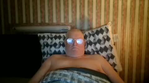 Snapshot of eketman1964 chatting on February 2026 12:15:02 AM eketman1964 online show from February 2026 12:15:02 AM