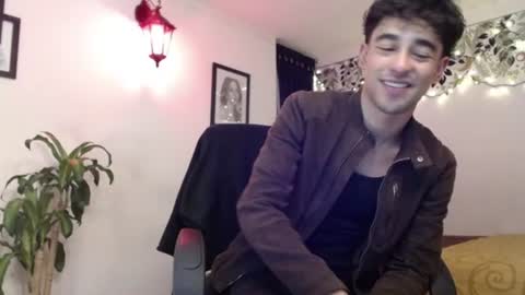 xoxo online show from December 2024 12:13:01 AM