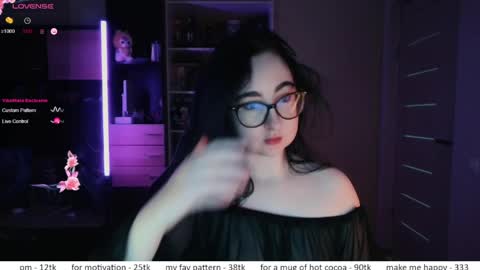 If you like it when I meow give me a thumbs up online show from March 2026 10:32:02 AM