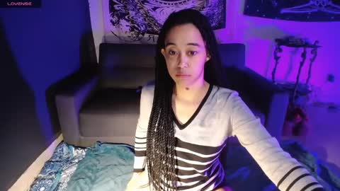 Snapshot of ela_0 chatting on January 2025 05:34:01 AM Ela Help me reach 100 thumbs up online show from January 2025 05:34:01 AM