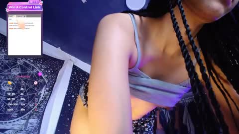 Snapshot of ela_0 chatting on January 2025 02:21:01 PM Ela Help me reach 100 thumbs up online show from January 2025 02:21:01 PM