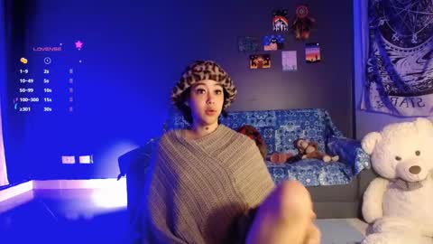 Snapshot of ela_0 chatting on February 2025 09:12:02 AM Ela Help me reach 100 thumbs up online show from February 2025 09:12:02 AM