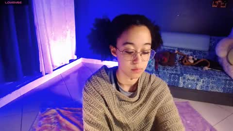 Snapshot of ela_0 chatting on March 2025 01:15:01 AM Ela Help me reach 100 thumbs up online show from March 2025 01:15:01 AM