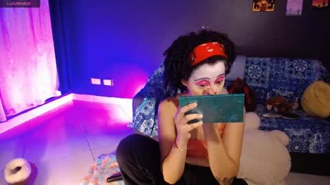 Snapshot of ela_0 chatting on March 2025 04:56:01 AM Ela Help me reach 100 thumbs up online show from March 2025 04:56:01 AM