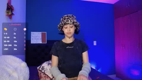 Snapshot of ela_0 chatting on October 2025 06:43:01 AM Ela Help me reach 100 thumbs up online show from October 2025 06:43:01 AM