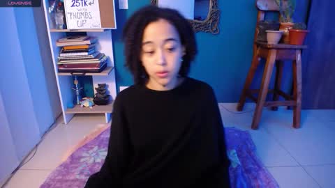 Snapshot of ela_0 chatting on October 2025 07:23:01 AM Ela Help me reach 100 thumbs up online show from October 2025 07:23:01 AM