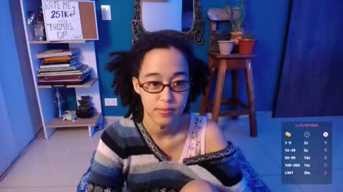 Snapshot of ela_0 chatting on October 2025 12:22:01 AM Ela Help me reach 100 thumbs up online show from October 2025 12:22:01 AM