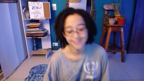 Snapshot of ela_0 chatting on November 2025 08:03:02 AM Ela Help me reach 100 thumbs up online show from November 2025 08:03:02 AM